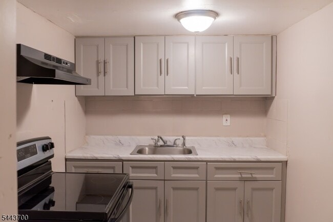 Photo - 108 Berkshire Pl