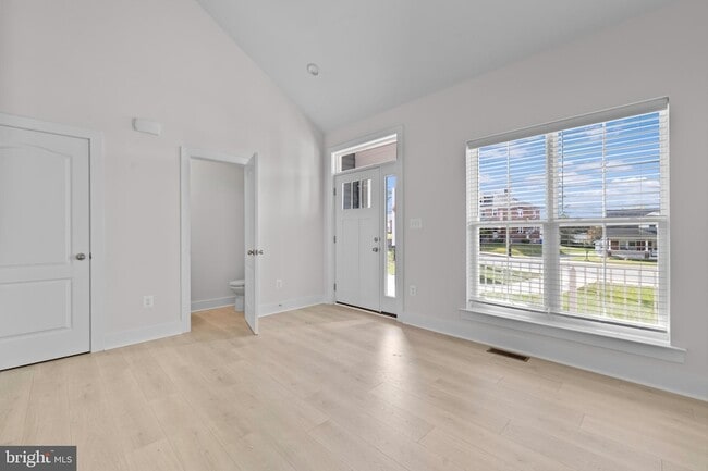 Photo - 148 W Baltimore St