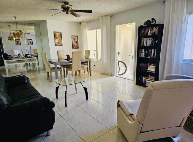 Photo - 443 Pine Glen Ln