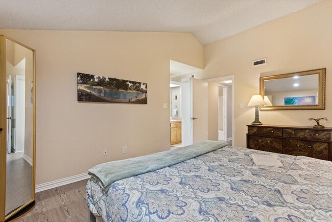 Photo - 1200 Hollow Creek Dr Unit SI ID1054229P