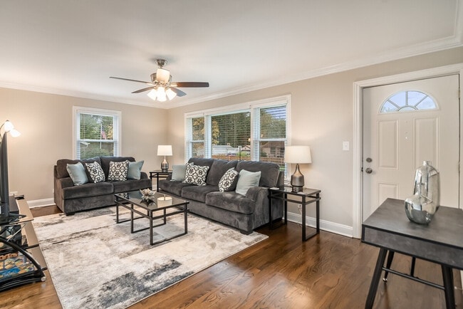 Building Photo - 823 Jay St Unit ID1285082P