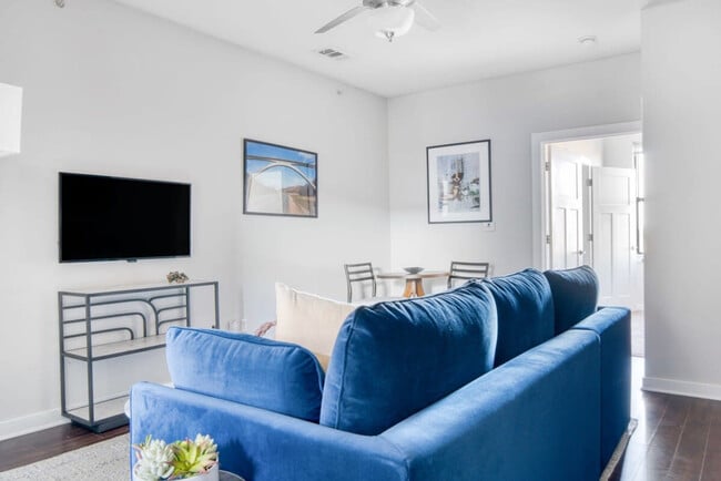 Photo - 1016 18th Ave S Unit ID1014530P