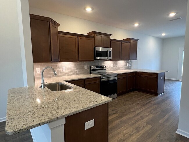 Photo - 967 Horse Mountain Rd