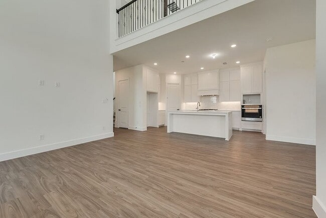 Photo - 14011 Bohannon Dr