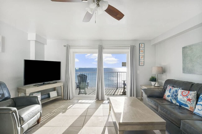 Building Photo - 8743 Thomas Dr Unit FL10-ID1354911P