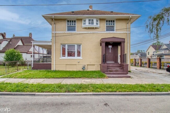 Photo - 5421 Toledo St
