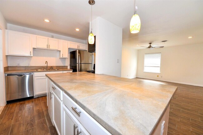 Photo - 7605 Carriage Dr