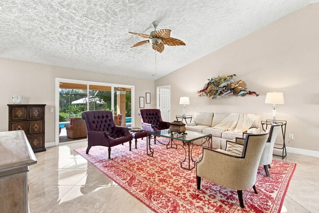 Photo - 152 NE Twylite Terrace Unit SI FL1-ID1621174P
