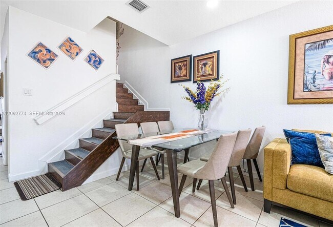 Photo - 343 NE 37th Terrace