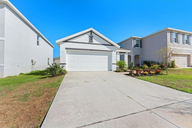 Building Photo - 10918 Trailing Vine Dr