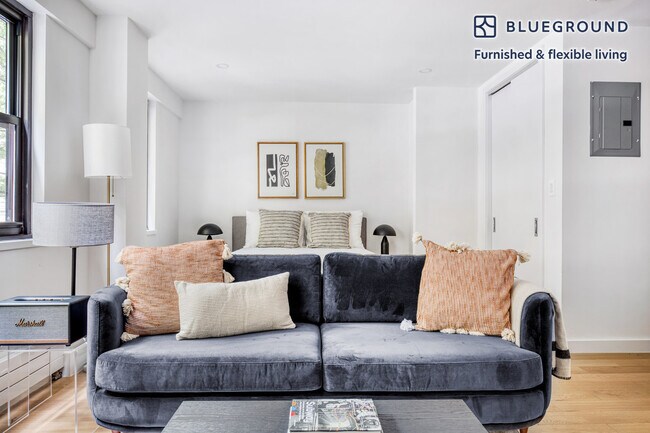 Photo - 227 E 59th St Unit FL2-ID635