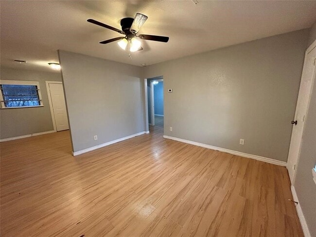 Building Photo - 6818 Weston St Unit 1