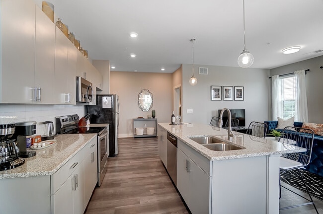 Photo - 2875 Olentangy River Rd Unit ID1257779P