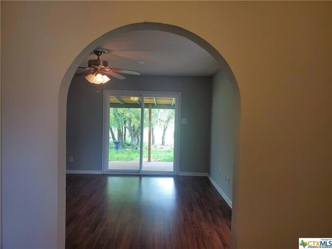 Photo - 1217 Craig St