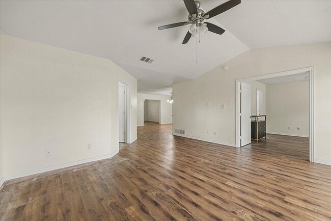 Photo - 2504 Brook Hollow Ct