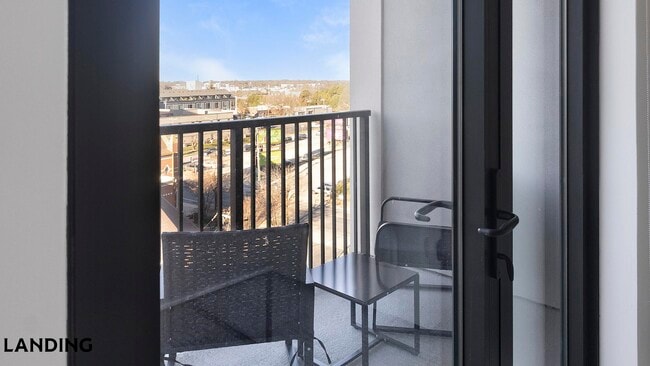 Photo - 1007 S Mint St Unit 714