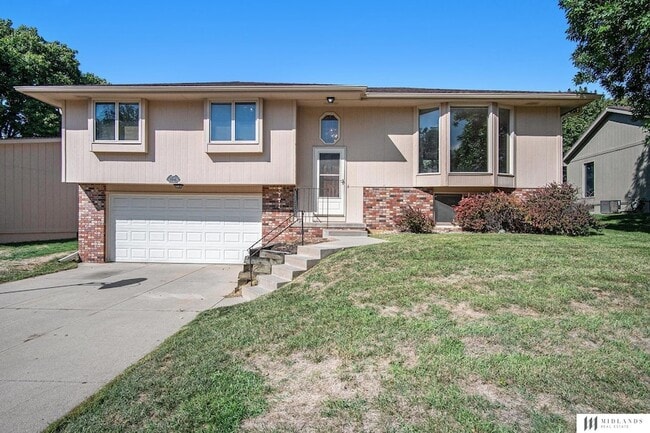 Building Photo - 13946 Arbor Cir