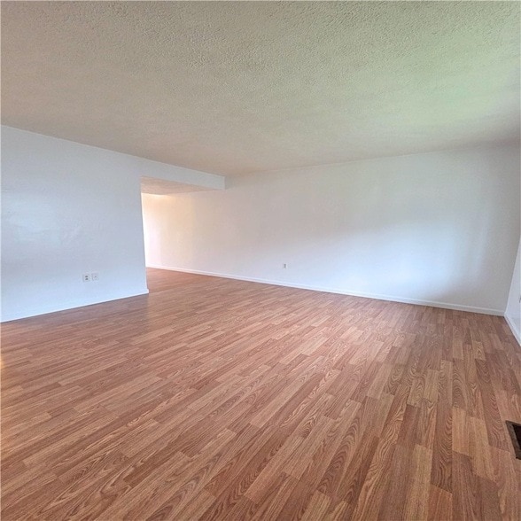 Photo - 126 Smith St
