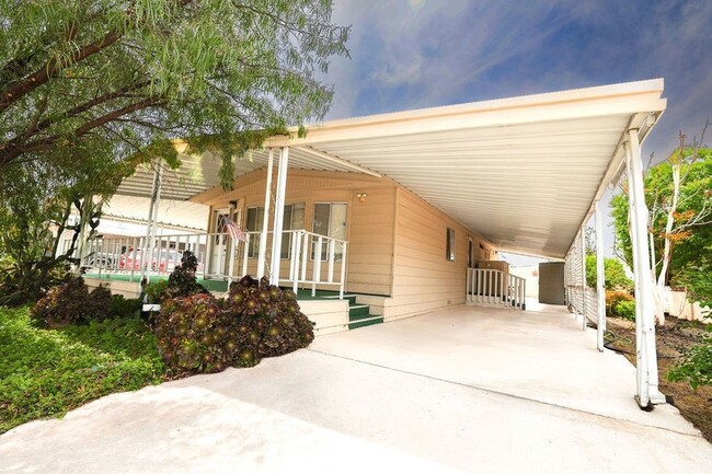 Photo - 282 N La Paloma Ave