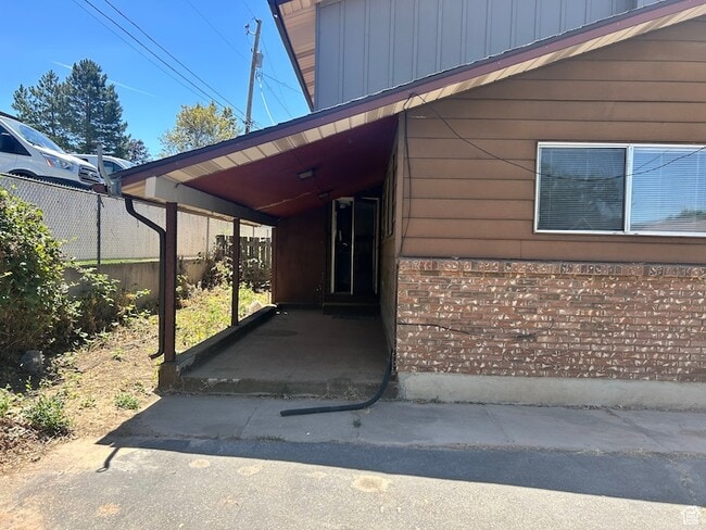 Photo - 3554 Van Buren Ave