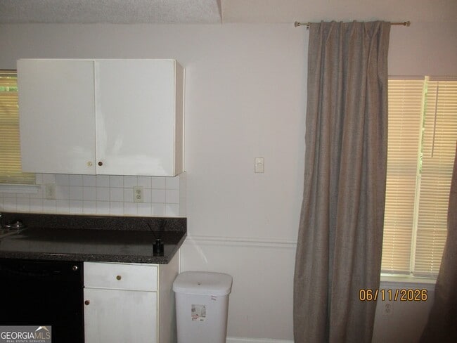 Photo - 2931 Ward Lake Way