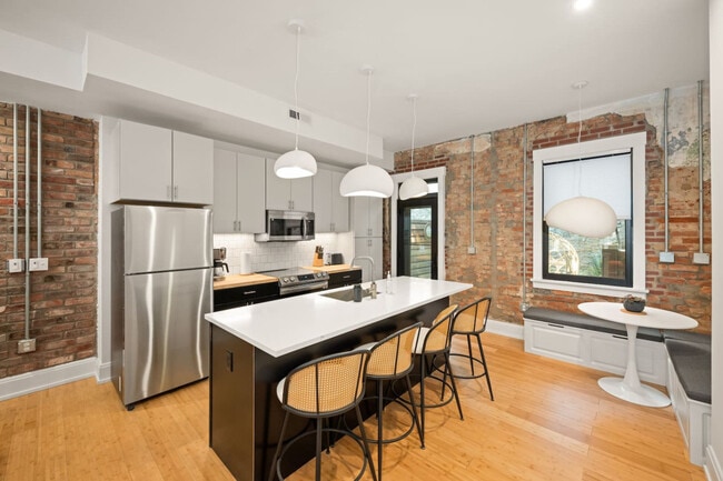 Photo - 2 Hust Alley Unit ID1315617P