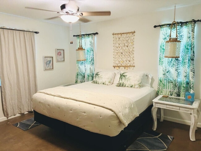 Photo - 4100 N Eagle Nest Point Unit SI ID1592250P
