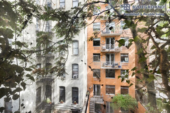 Photo - 251 W 18th St Unit FL3-ID2060