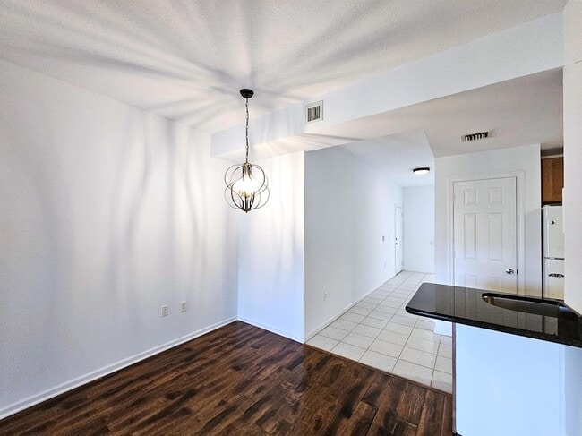 Photo - 2020 Greenview Shores Blvd Unit 108