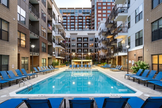 Photo - 1505 Demonbreun