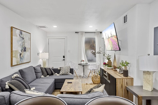 Photo - 2620 Arbor St Unit FL2-ID1257724P