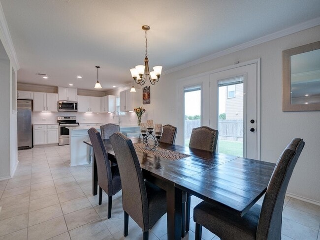 Photo - 13607 Abraham Lincoln St