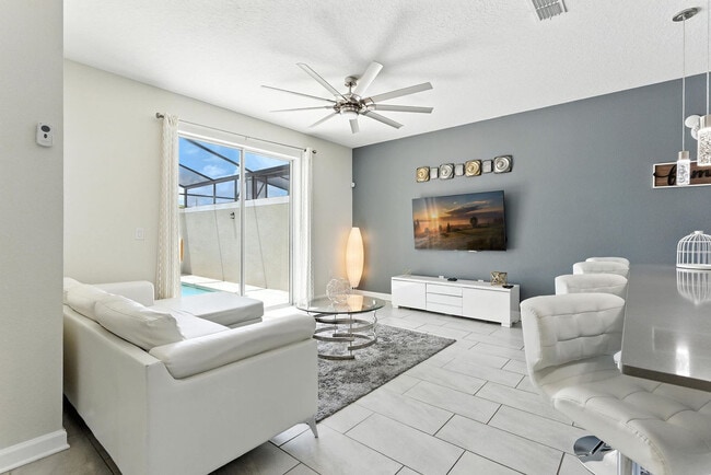 Building Photo - 4832 Dedication St Unit ID1280985P