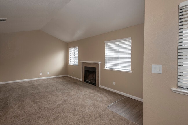 Living area - River's Edge Apartments