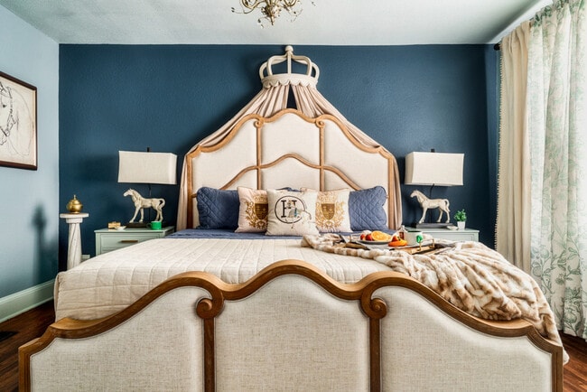 Photo - 713 Grandin Rd Unit ID1298578P