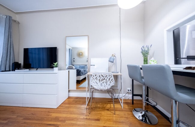 Photo - 328 E 74th St Unit ID1032017P