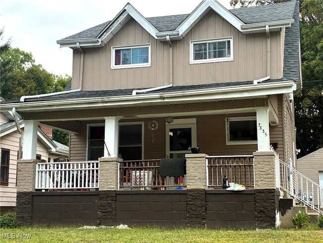 Building Photo - 3535 Belden Ave Unit 1