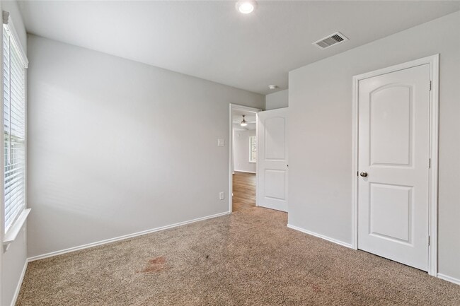 Photo - 2327 Pettingell Wy