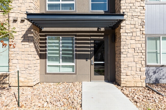 Photo - Ascend at Horizon Uptown