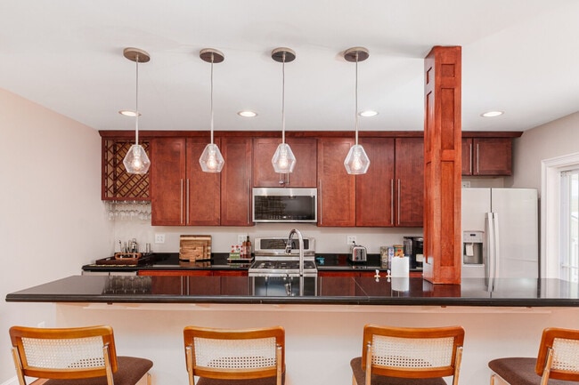 Photo - 99 W Circular St Unit SI ID1388803P