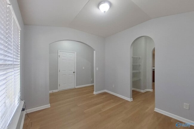 Photo - 588 Kincaid Cove Ln