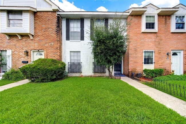 Building Photo - 6723 Tarnef Dr Unit 723