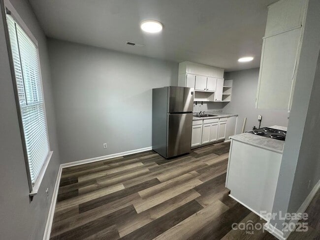 Photo - 48708 US-52 Unit 17