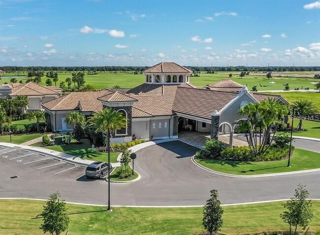 Building Photo - 5674 Palmer Cir Unit 203