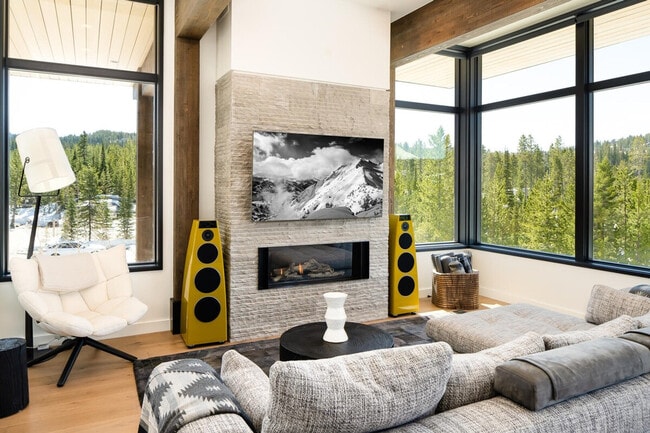 Building Photo - 4 Boathouse Way Unit ID1255683P