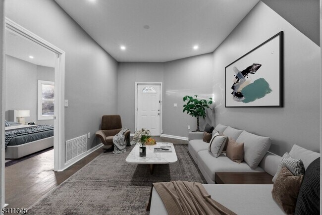 Photo - 467-469 Summer Avenue Unit 1 Unit 1