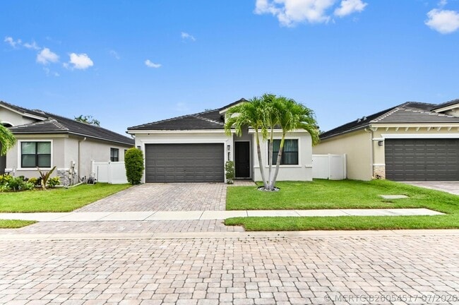 Building Photo - 7461 Moonrise Dr
