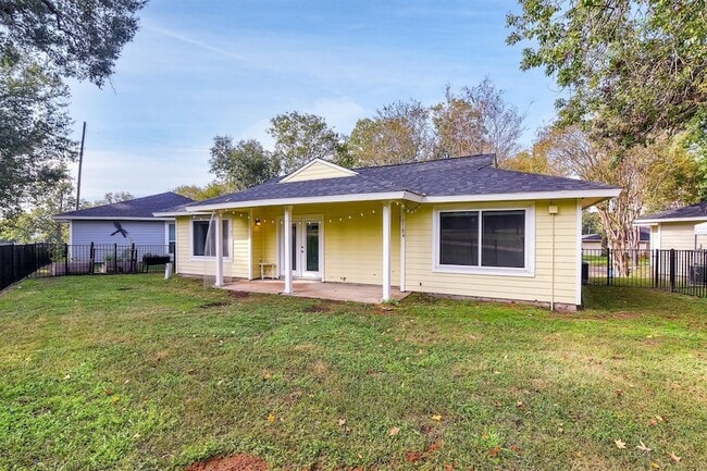 Photo - 3539 Balboa Cir