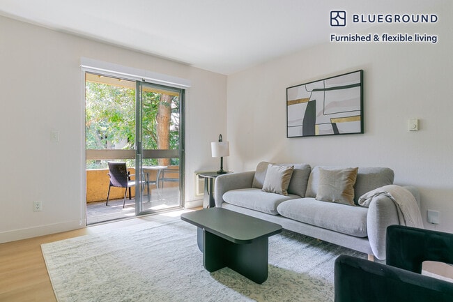 Building Photo - 1600 Villa St Unit FL2-ID2075