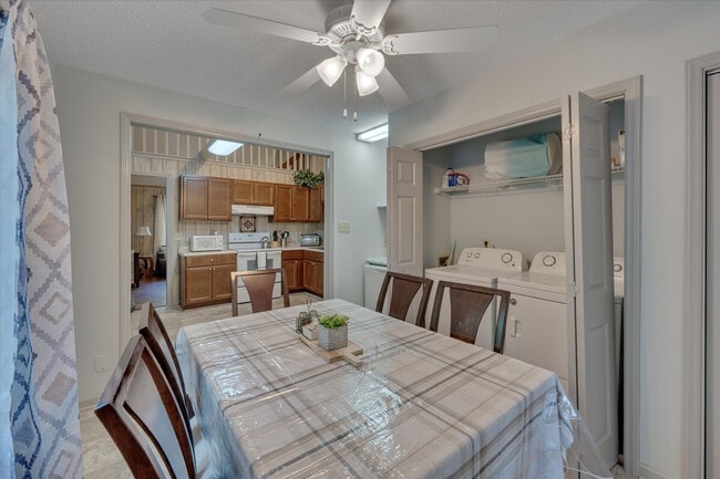 Photo - 4225 Meadowbrook Rd Unit ID1388430P